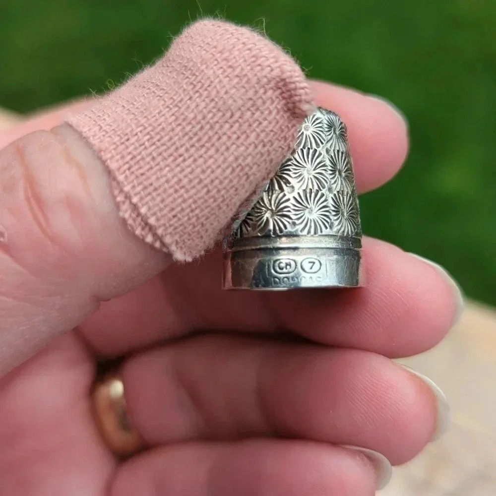 Sterling  Silver Thimble - Picture 3 of 4